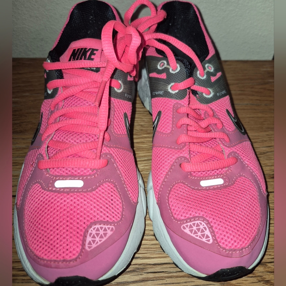 Womens Size 6.5 Nike Zoom Structure 15 Grey Pink - Picture 2 of 6